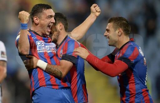 FOTO Imaginea anului în fotbalul românesc » Descarcă un wallpaper de senzaţie cu Claudiu Keşeru, "bombardierul" naţionalei şi al Stelei!