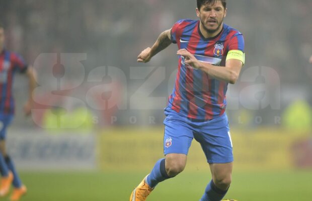 Un fost selecţioner îl atacă pe Cristi Tănase: "Face doar act de prezenţă"