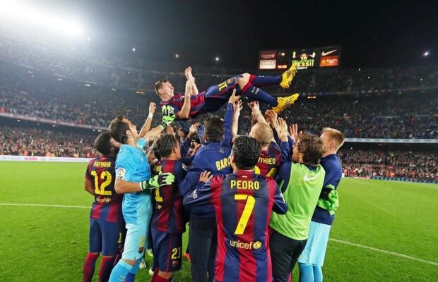 VIDEO şi FOTO De neuitat! » Cum l-au sărbătorit colegii şi oficialii pe Lionel Messi după ce argentinianul a doborît recordul de goluri marcate în La Liga