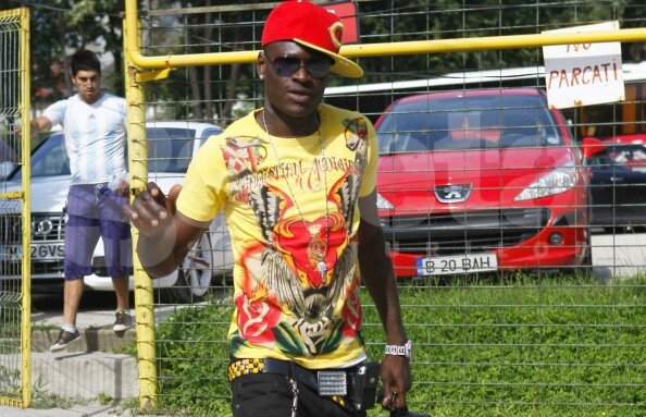 Ousmane N'Doye pierde milioane de euro la divorţ » Senegalezul trebuie să împartă cu soţia sa o avere impresionantă!