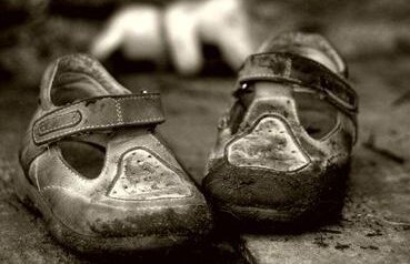 Povestea uluitoare a unui campion naţional care boxează pe burta goală: "Mergem nemîncaţi la culcare"