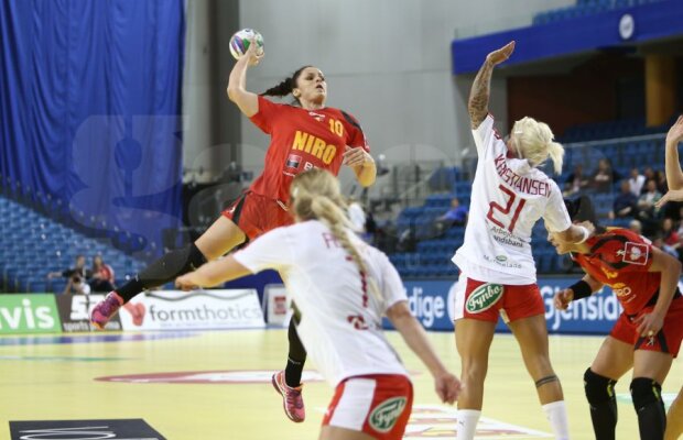 Ţaca, ţaca, 10 goluri în poarta Danemarcei » 10 lucruri mai puţin cunoscute despre decarul României, Adriana Ţăcălie