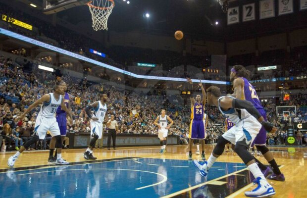 Kobe Bryant a ajuns la nivelul zeilor NBA » L-a depăşit pe legendarul Michael Jordan!