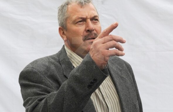 Helmuth Duckadam a vorbit despre Szukala şi Sînmărtean: "Ar fi bine să plece de-acum!" » Ce jucători pot înlocui "creierul" Stelei