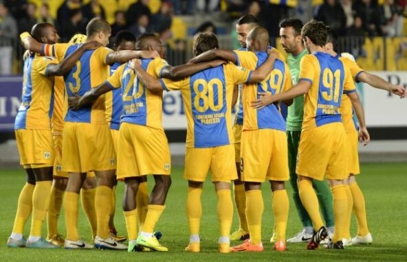 Petrolul se destramă! Doi titulari pot pleca în această iarnă