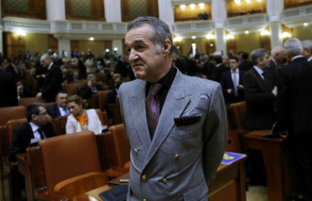 Încă un proces » Gigi Becali trebuie să se prezinte din nou în faţa instanţei