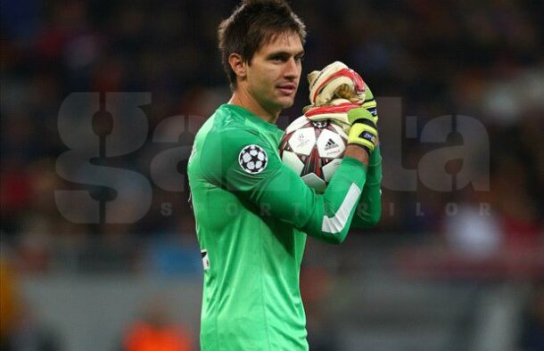 Concurenţă pentru Ciprian Tătăruşanu! Fiorentina a transferat un portar de la Napoli