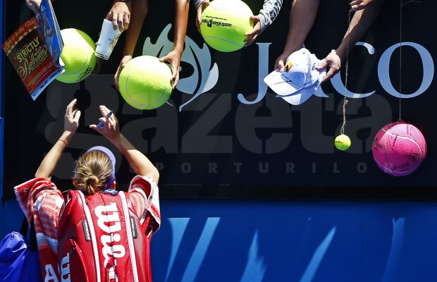 Presa internaţională a remarcat-o pe Simona Halep după calificarea în turul 3 la Australian Open: "Bombardament rapid"