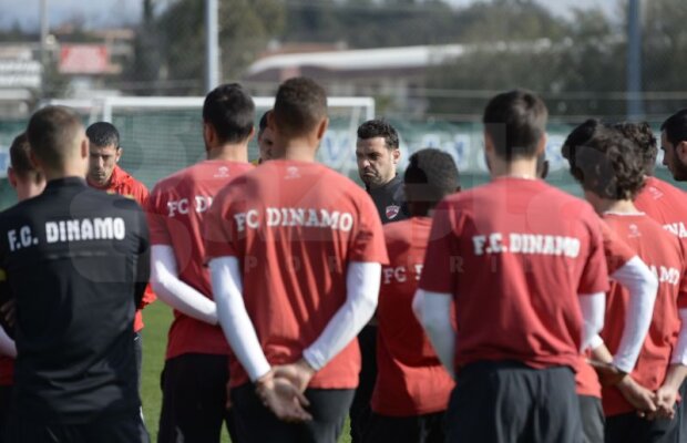 Dorit şi de Steaua şi CS U Craiova, Machado ar putea juca pînă la urmă în alb-roşu » Încă n-a primit decizia Comisiei