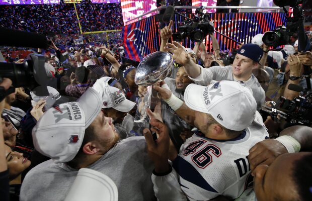 GALERIE FOTO New England Patriots a cîştigat Super Bowl XLIX şi a ajuns la patru trofee