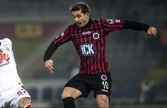 VIDEO "Motanul", gol inutil pentru Genclerbirligi în deplasarea cu Bursaspor » Victorie pentru Gabi Torje şi Ciprian Marica