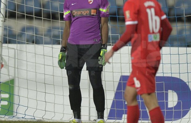 Schimb de mănuşi » Fabien Farnolle îşi pierde locul de titular după debutul slab cu Pandurii