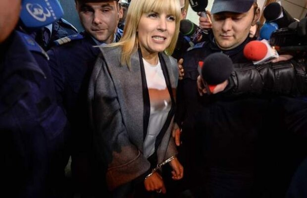 Elena Udrea a primit mandat de arestare preventivă de 30 de zile în dosarul Gala Bute! A fost ridicată de acasă şi dusă în arest