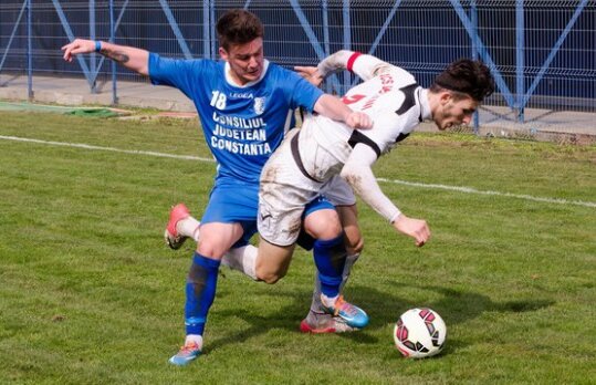 Rezultatele, marcatorii şi clasamentele celor două serii după meciurile etapei cu numărul 21 din Liga a 2-a » Înfrîngere surprinzătoare pentru o favorită la promovare