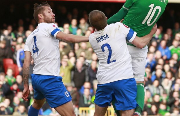 VIDEO Se ţin scai » ”Dublă” Kyle Lafferty! Britanicii rămîn la un punct distanţă de ”tricolori”: 2-1 cu Finlanda