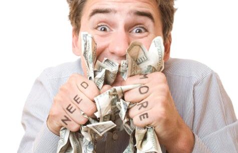 FOTO Cele mai trăznite pariuri de aseară! Un microbist a riscat o sumă uriaşă pe România, iar altul a cîştigat mai puţin decît a mizat :)