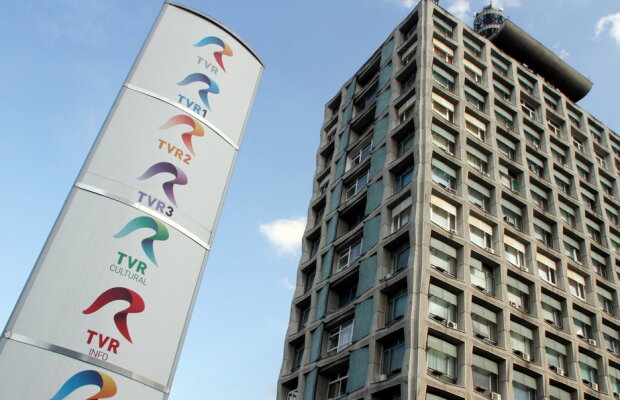 Continuă haosul la TVR » Stelian Tănase, criticat în direct: "Poate că Ponta vrea să te zboare, că asta fac politicienii!"