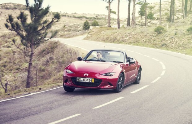 Micul monstru » Drive test cu Richard Hammond la volanul celei mai vîndute mașini sporturi cu două locuri