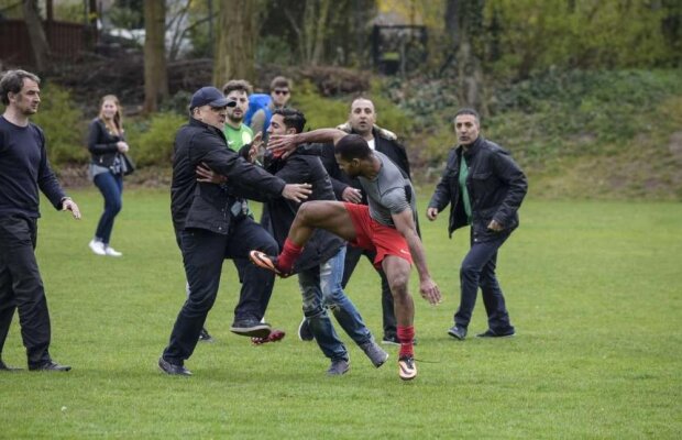 GALERIE FOTO Meciul groazei  în Germania: un fotbalist riscă să-și piardă un ochi după ce a fost snopit în bătaie. Atenție, imagini dure!