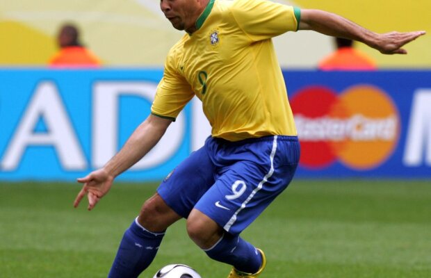 VIDEO Ce echipă ar fi! Ronaldo și-a ales 4 fotbaliști legendari alături de care vrea să joace, iar Messi și Cristiano nu sînt printre ei!