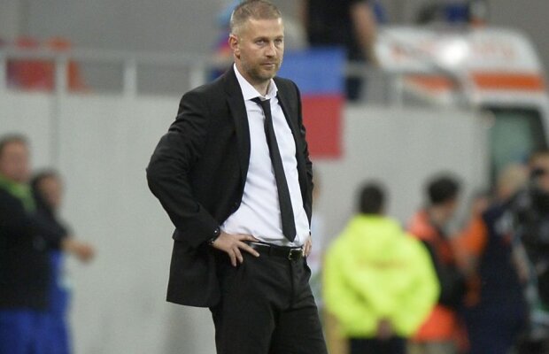 Edward Iordănescu acuză arbitrajul după înfrîngerea din Cupa Ligii: "Asistentul a ridicat fanionul pentru ofsaid!"