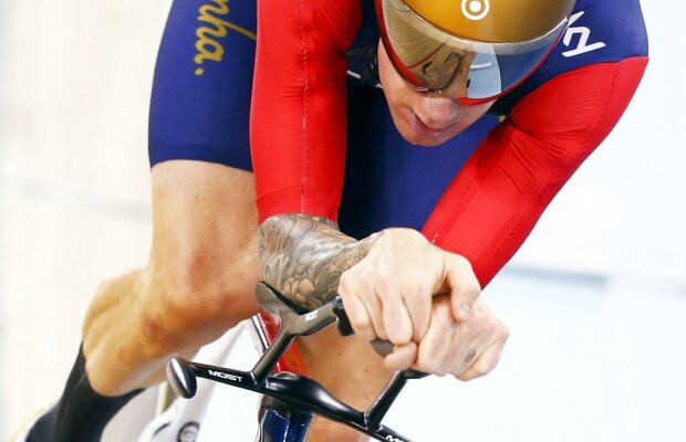 Sir Bradley Wiggins a spulberat Recordul Orei în ciclism! Dar întrebarea rămîne: cît rezistă?