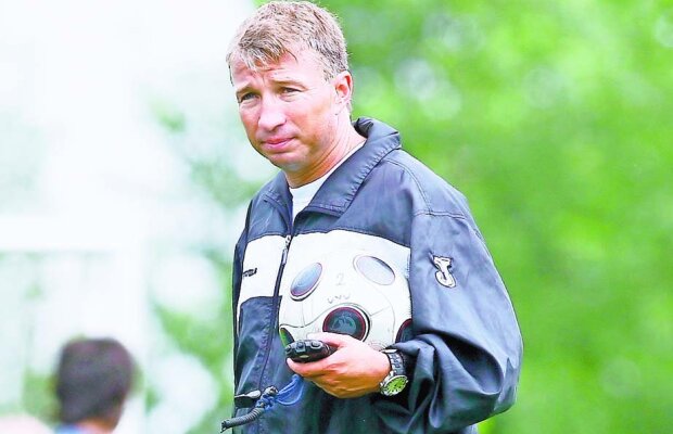 Deturnat? » Dan Petrescu nu a mai fost prezentat la ASA Tîrgu Mureș. Are două oferte din Europa
