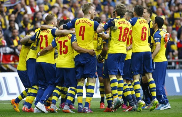 VIDEO și FOTO Premieră pentru fotbalul românesc! Primul jucător român care ajunge la Arsenal » A fost prezentat azi