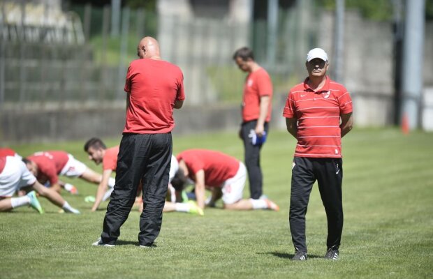 OFICIAL Dinamo și-a prezentat cea mai nouă achiziție » Azi ajunge sub comanda lui Rednic