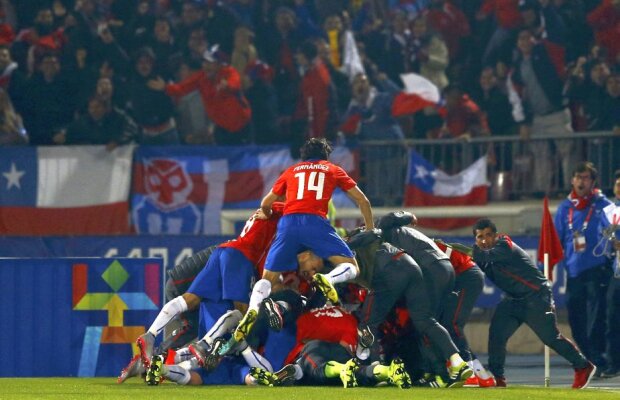 VIDEO și FOTO Chile, prima semifinalistă la Copa America, după 1-0 cu Uruguay » Cavani a văzut roșu după ce a fost provocat cu un gest incredibil 