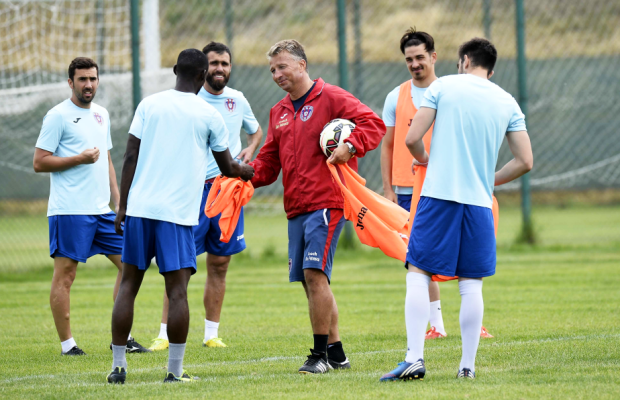 Prima victorie pentru Dan Petrescu pe banca ASA-ului! Gol marcat în ultimele 5 minute