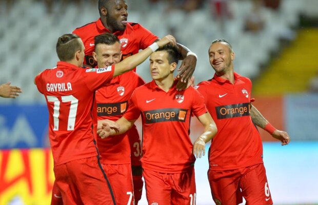 Un conducător de club din Liga 1 îi susține pe "cîini" în Derby de Româna: "Sînt dinamovist de mic!"
