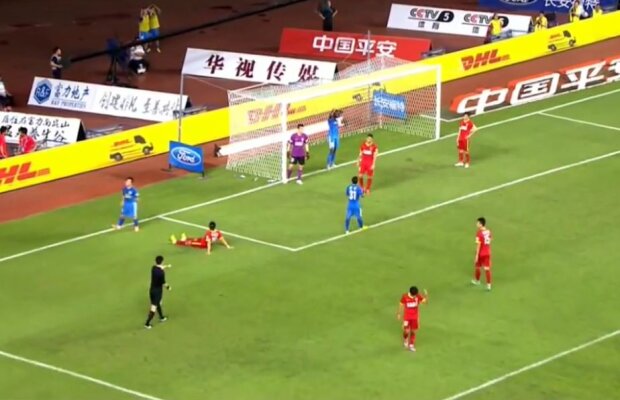 VIDEO Tot vreun demon de vină? Atacantul visat de Gigi s-a făcut de rîs: ratare imposibilă!