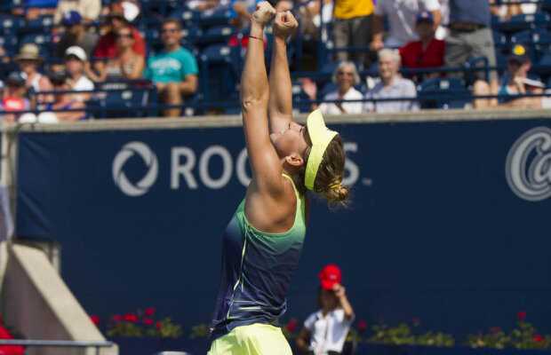 Uraganul Simona » Halep a avut o revenire de senzație cu Radwasnka și a bifat victoria 300 în circuitul WTA