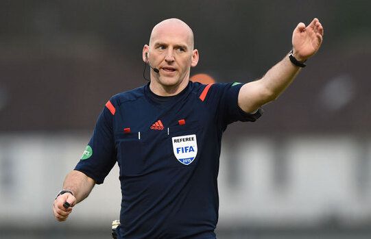 UEFA a desemnat arbitrii care vor conduce Rosenborg - Steaua și AZ - Astra! Ce partide ale românilor au mai condus