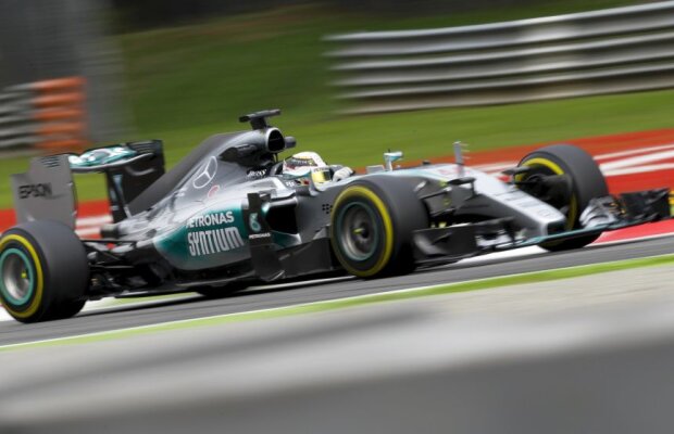 Hamilton este de neoprit » Pilotul Mercedes a obținut al 11-lea pole-position