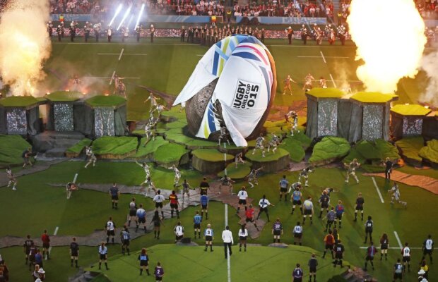 VIDEO + FOTO Imagini impresionante de pe Twickenham Stadium, de la deschiderea CM de Rugby la care au asistat 82.000 de oameni 