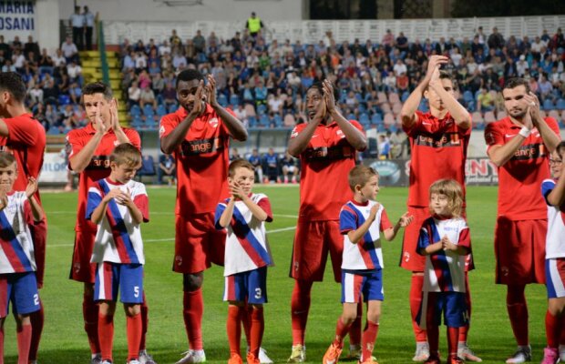 De ce a fost schimbat Essombe la pauza meciului cu Botoşani » Ce s-a întîmplat cu golgeterul lui Dinamo