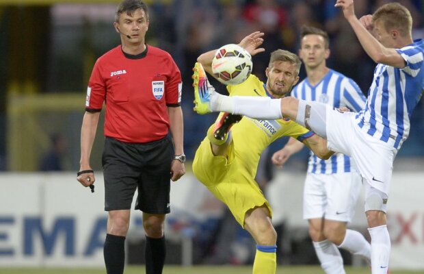 VIDEO Momente tensionate la Iași » Balaj a dictat penalty pentru Steaua, dar s-a răzgîndit după cîteva secunde
