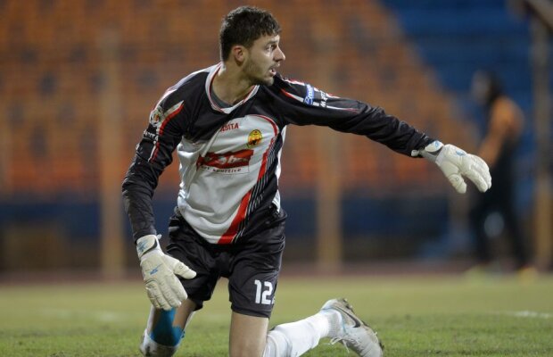 Se întîmplă în fotbalul românesc » Soția unui portar cu 14 meciuri la națională n-a mai rezistat: "Nu avem ce mînca"