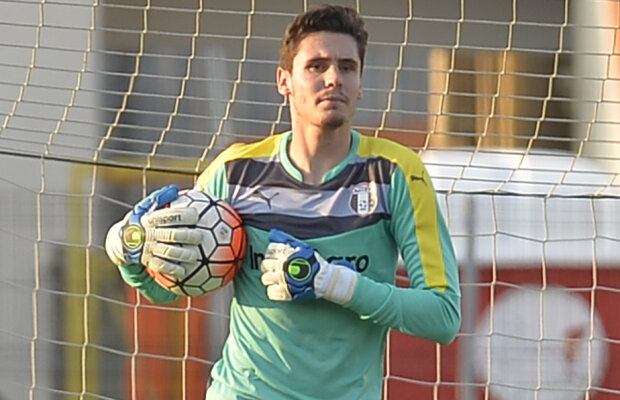 Gazeta a aflat motivul real pentru care Lung jr. nu mai e titular: "A cerut antiinflamator şi i-au dat o aspirină!"