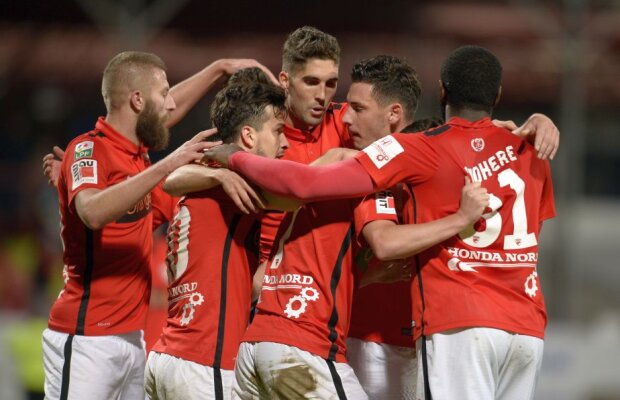 VIDEO+FOTO Dinamo a depășit Steaua în clasament după 3-1 cu FC Voluntari! Gol de senzație al lui Anton