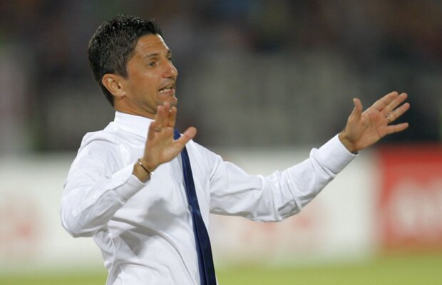 Răzvan Lucescu nu mai are trai în Grecia » Românul e aproape de demitere după ce echipa sa a pierdut trei meciuri la rînd