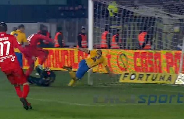 VIDEO Petrolul acuză golul înscris de Dinamo! Ploieștenii au cerut fault la portar » Genev și Tudose au oferit cea mai comică fază a etapei