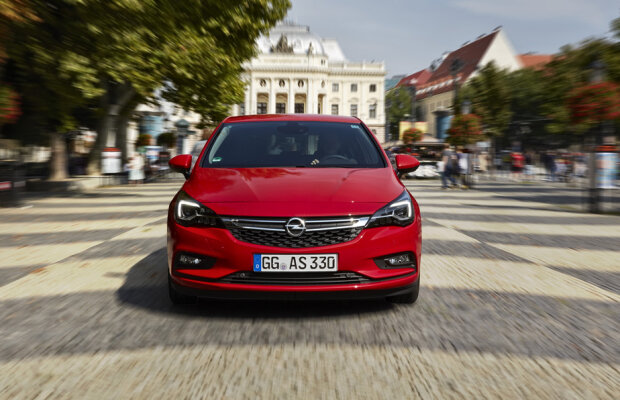 Isteț foc! » Noul Opel Astra a venit cu tehnologii pe care le găsești doar la mărcile premium