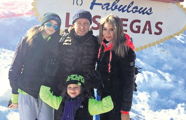 FOTO Laurențiu Reghecampf profită din plin de zilele libere » Pe pîrtie și în America!