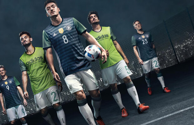 GALERIE FOTO Belgia și Germania și-au prezentat echipamentele pentru Euro 2016 » Surpriza pregătită de Adidas pentru șorturi :)