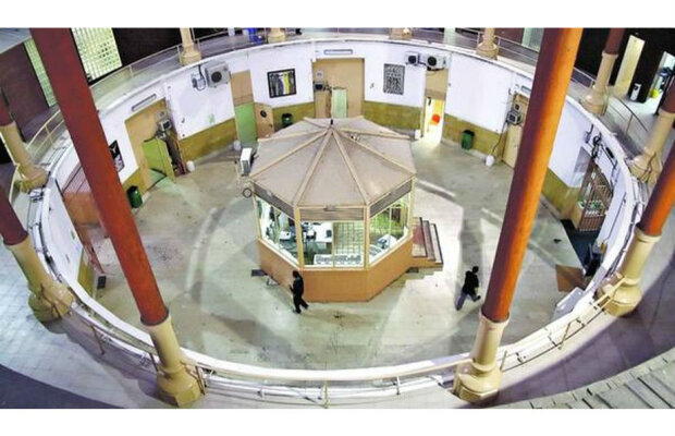 Telefon disperat primit de Ovidiu Ioanițoaia de la un fost internațional român aflat în închisoare la Barcelona: "Ajutor! Sînt tratat ca un criminal în serie!"