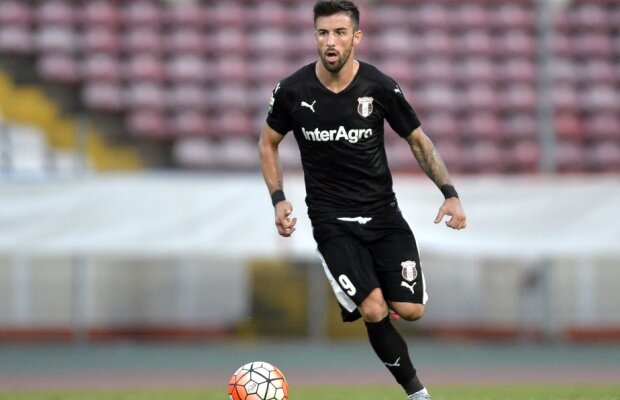 Concurență pentru Steaua! Ofertă din Vest pentru Enache » Conducerea îl presează! Ce va trebui să facă dacă rămîne la Astra