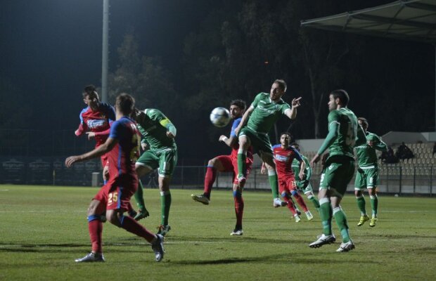 VIDEO+FOTO Moţificaţi » Cosmin, portarul-minune ce a scos Steaua din Champions League în 2014, le-a oferit iar venin rivalilor